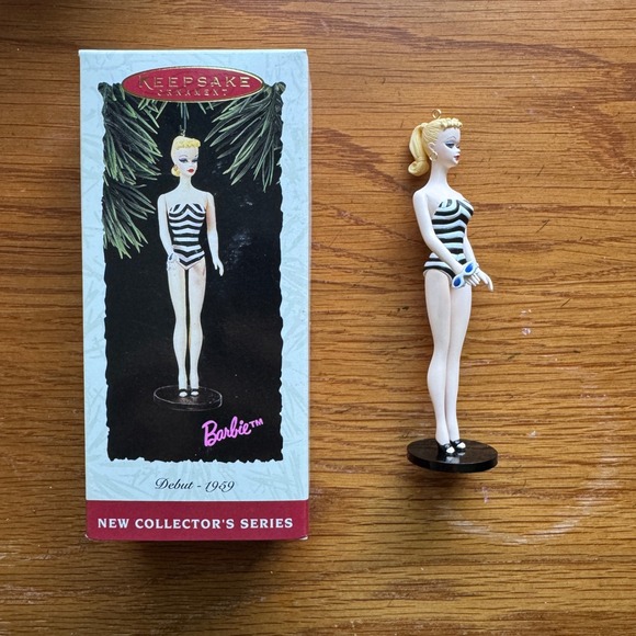Hallmark Keepsake Ornament Barbie Debut 1959 New Collector Series 1994 Edition - Picture 3 of 6